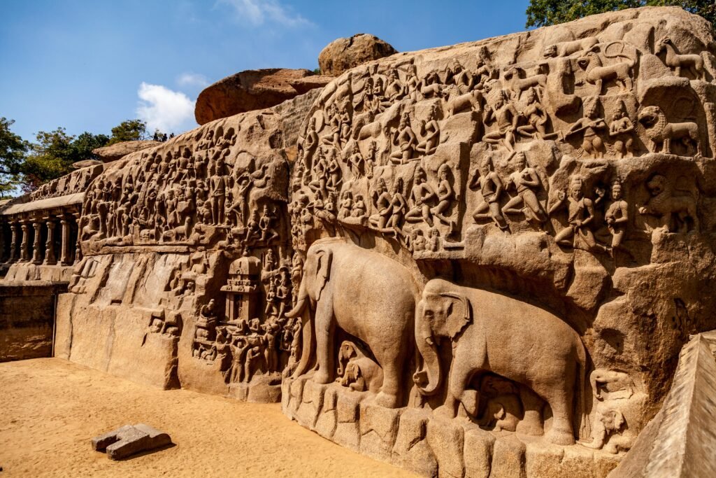 ROAM TAMIL NADU Explore the ancient rock carvings of Mahabalipuram in Tamil Nadu, showcasing stunning Indian art.